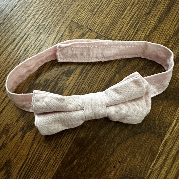 Carter’s plaid pastel outfit with bow tie, size 9M - Picture 4 of 8